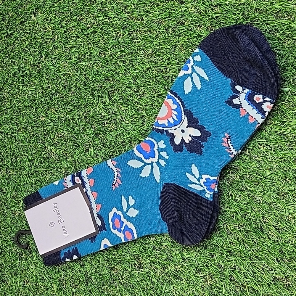 NEW Vera Bradley Colorful Paisley Patterns 1 Pair Crew Sock Fits Women Sz.5-10